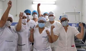 Enfermeros celebran reglamentación de la carrera profesional