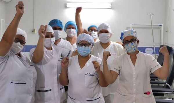 Enfermeros celebran reglamentación de la carrera profesional