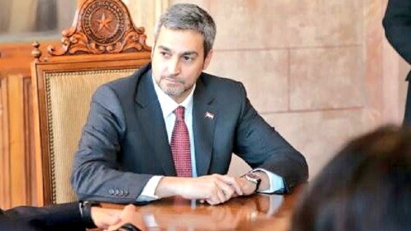 Reglamentan carrera del personal de enfermería del sector público
