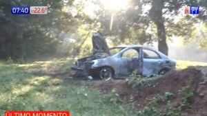 Hallan vehículo incinerado en Luque que habría sido utilizado en robo