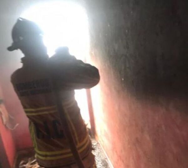 Voraz incendio consumió una vivienda en fracción Terraza I