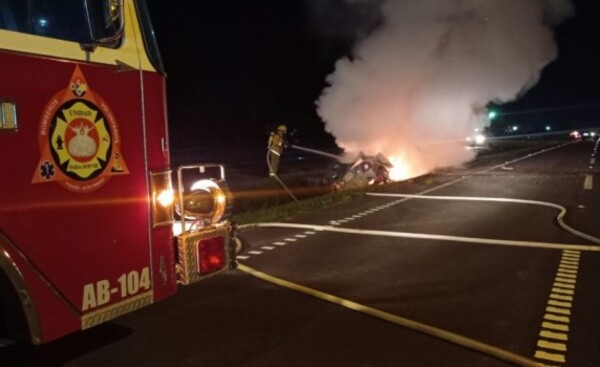 Policía murió calcinado tras chocar, volcar e incendiarse su vehículo