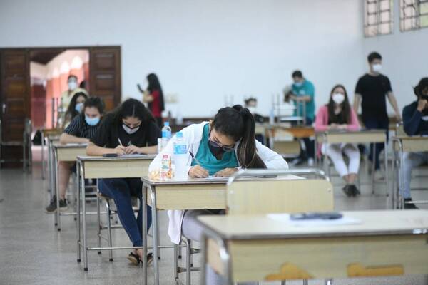 Crónica / Becas Itaipú: furor por estudiar medicina