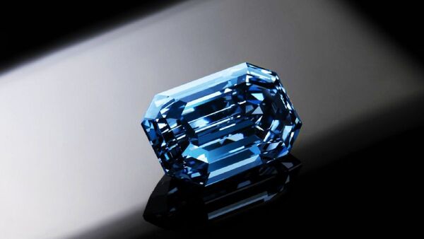 Sotheby's subastará un diamante azul valorado en USD 48 millones
