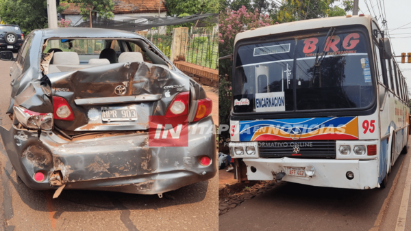 COLECTIVO SE LLEVA POR DELANTE VEHÍCULO DE TURISTA EN HOHENAU - Itapúa Noticias