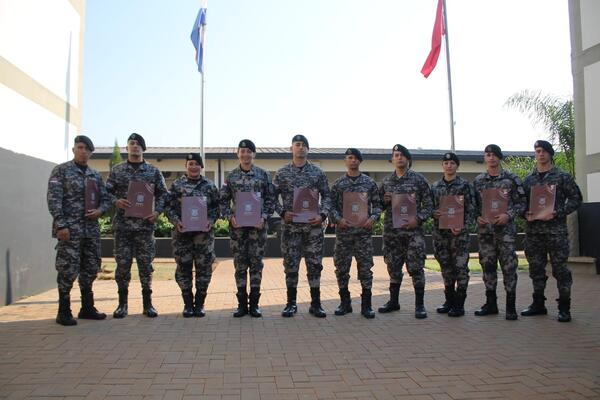 Ceremonia de Entrega de Certificados a los Egresados del "II Curso para Instructores en Operaciones Especiales Motorizadas" – Prensa 5