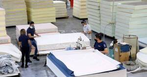 La Nación / GEN Foco Empresarial llegó a Sueñolar, firma que certifica sus colchones para ofrecer mejor calidad