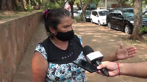 Mujer pide que hombre que sup. quemó su vivienda sea detenido