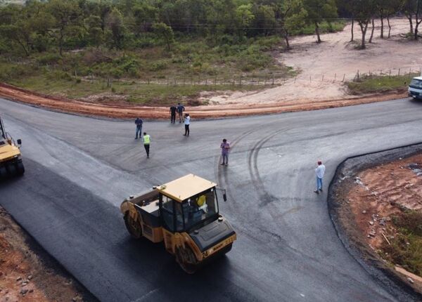 Finalizan obra de pavimentación asfáltica en Hugua Ñandu