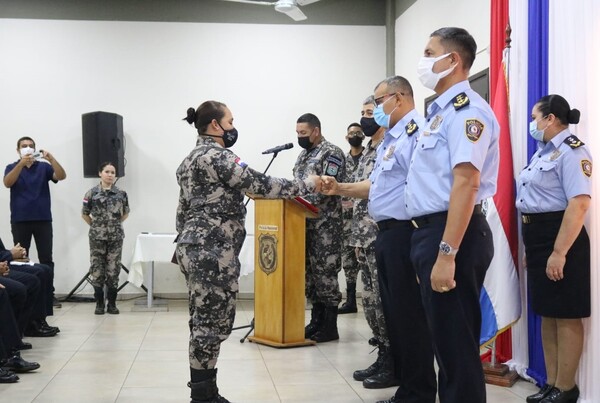 “Mis ganas de enseñar y demostrar que la mujer paraguaya es valiente, me motivaron a ser instructora Lince" •