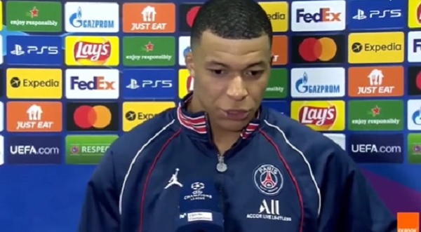 Mbappé sorprende con un fluido español