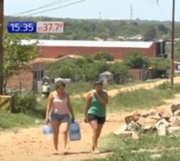 ¡Insostenible! No tienen agua ni por una hora  - Paraguay.com