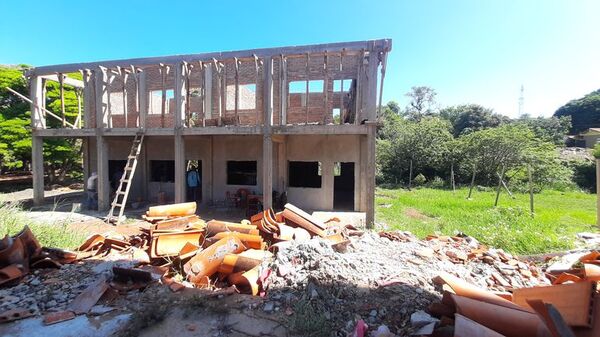 Decena de colegios no recibieron un solo guaraní de Fonacide en Asunción, indican - Nacionales - ABC Color