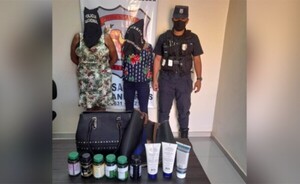 Detienen a presuntas “bolsoneras” y recuperan productos hurtados