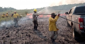 Diario HOY | Combaten incendio de gran magnitud en la Reserva San Rafael