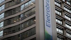 Tribunal da el primer paso para privatizar Eletrobras