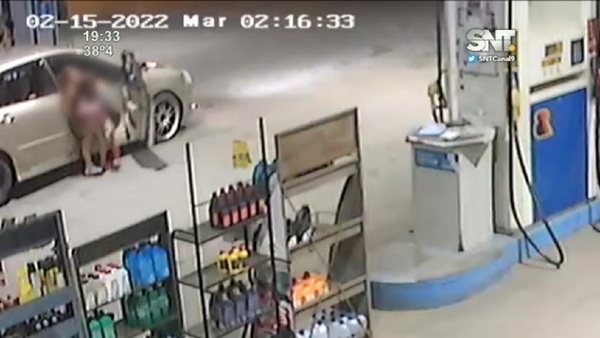 Agreden a mujer en Estación de Servicios en Limpio - SNT