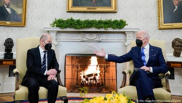 Presidente de Estados Unidos y Canciller alemán piden a Rusia tomar «medidas reales de desescalada»