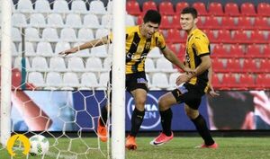 Guaraní triunfa y estira la definición a la última fecha