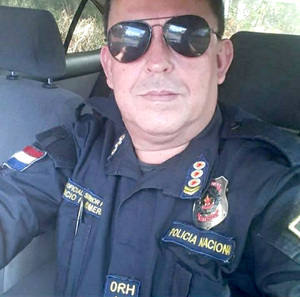 Policía choca con su automóvil contra camión de gran porte y muere calcinado - La Clave
