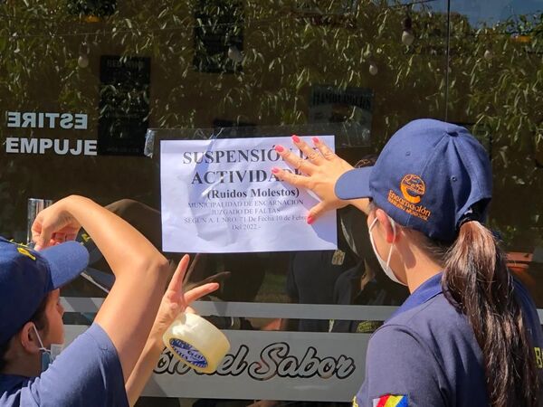 Policial Municipal Ambiental suspende actividades por polución sonora en un local gastronómico