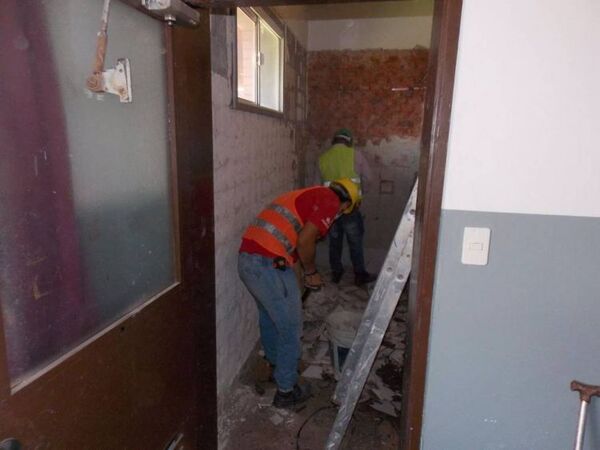 Refaccionan el Hospital Regional de Pedro Juan