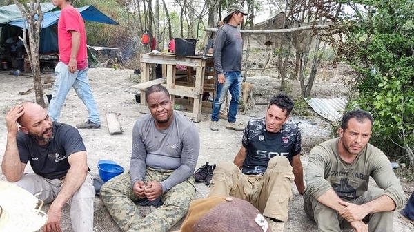 Intendente de Puerto Casado denuncia supuesto adiestramiento de mercenarios en la zona | Noticias Paraguay