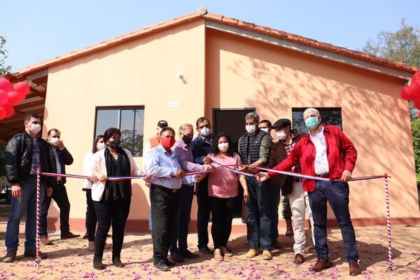 Anuncian entrega de más de 80 viviendas nuevas en el departamento de Amambay - El Trueno