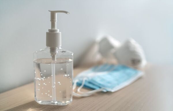 COVID-19: Se extienden medidas sanitarias, bajan los contagios y se actualizan exigencias para ingreso al país - MarketData