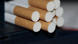 Fuego cruzado: Fiscalía retruca a Fúster sobre investigación a tabacaleras