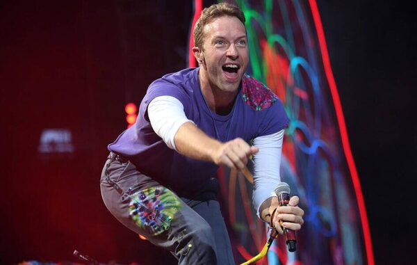 ¡Chris Martin saluda a Paraguay!