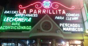 La Nación / Dueño de bar en Argentina se burló en redes de una familia que pagó con tarjeta social