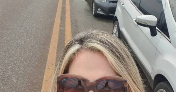 La Nación / “Ya me olvidé para que quería ir a Posadas”: Bibi quedó varada en el puente