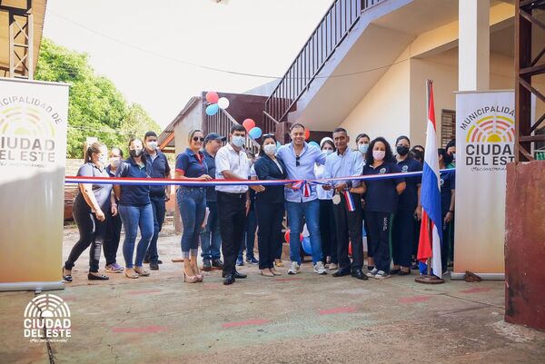 Municipalidad de CDE inaugura obras en escuelas con más de G. 1.000 millones de inversión - La Clave