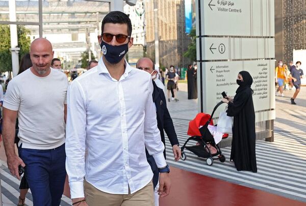 En Dubái, Djokovic se “alegra” de poder jugar al tenis sin vacuna - Tenis - ABC Color