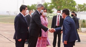 Abdo Benítez viaja a Chile para reunirse con el presidente Piñera