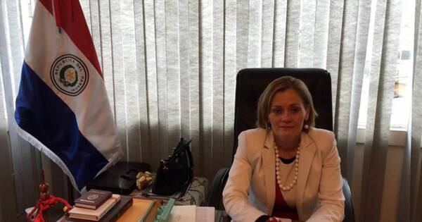 La Nación / María José Argaña criticó a parlamentarias que por interés político atacan a Quiñónez