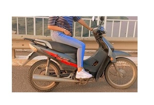 Fue al ensayo de su graduación y le robaron la moto