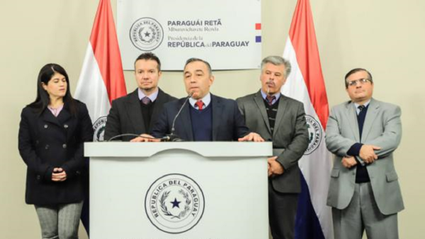Ex fiscales en Gobierno encabezan el fuego cruzado contra la Fiscalía