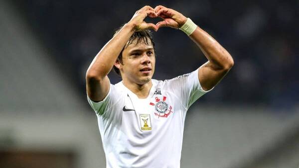 Crónica / Exrepresentante de Ángel Romero le ganó millonaria demanda al Corinthians