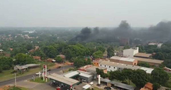 La Nación / Capiatá bajo humo tóxico: médico recomienda no salir e incluso cubrir la piel