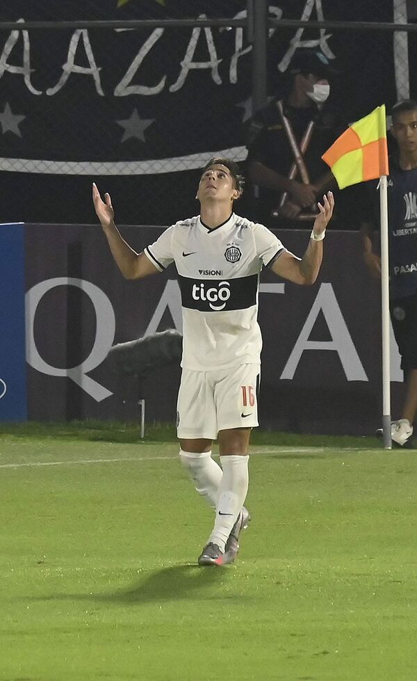 Olimpia: Paiva, en la cresta de la ola - Fútbol - ABC Color