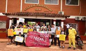 Caravana y donación por el UPD de alumnos del Colegio Parroquial