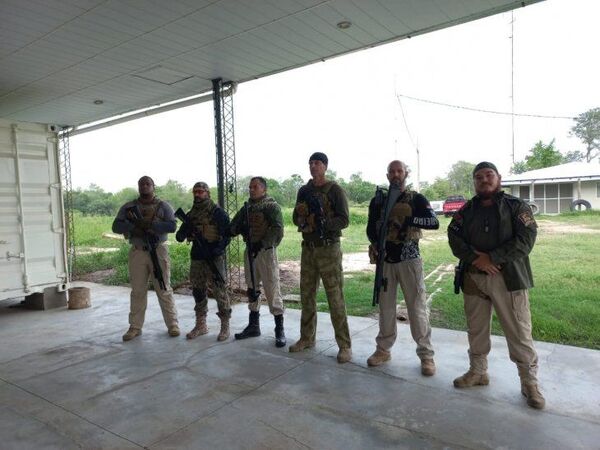 Denuncian incursión de paramilitares e implicancia de policías - Noticiero Paraguay