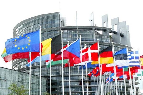 La UE pidió el fin “inmediato” de la violencia y felicitó la moderación de Ucrania frente a las amenazas de Rusia - .::Agencia IP::.