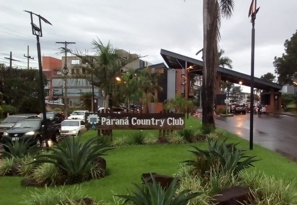 Lindomar Reges quiso alquilar una casa en el Paraná Country Club hace dos años, pero no completó documentación