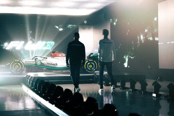 Mercedes reveló el W13 de Lewis Hamiton y George Russell - ABC Motor 360 - ABC Color