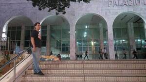 Desidia del IPS: encadenado pide amparo judicial para acceder a medicamentos
