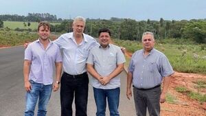 José Carlos recorrió sector de la línea Internacional donde se instalará el futuro puerto seco