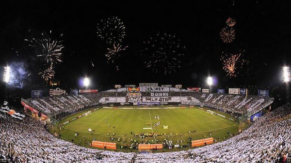 Crónica / ¡Socios "butaquistas" tendrán entrada gratis para ver al Olimpia!